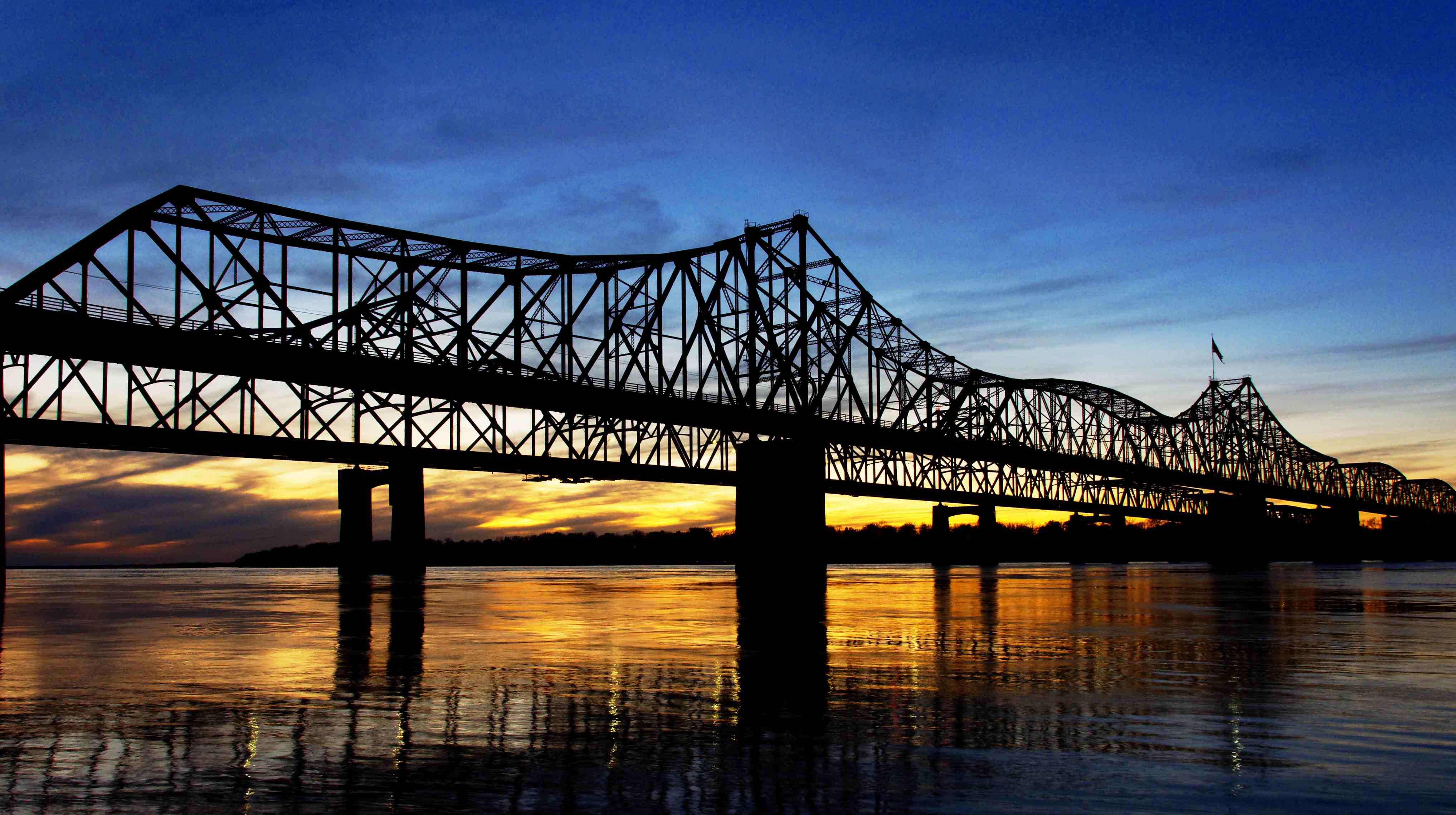 Mississipi Bridge